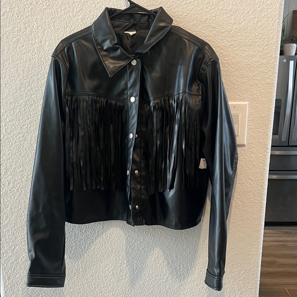Black Fringe Women’s Leather Jacket, size XXL, new with Tags